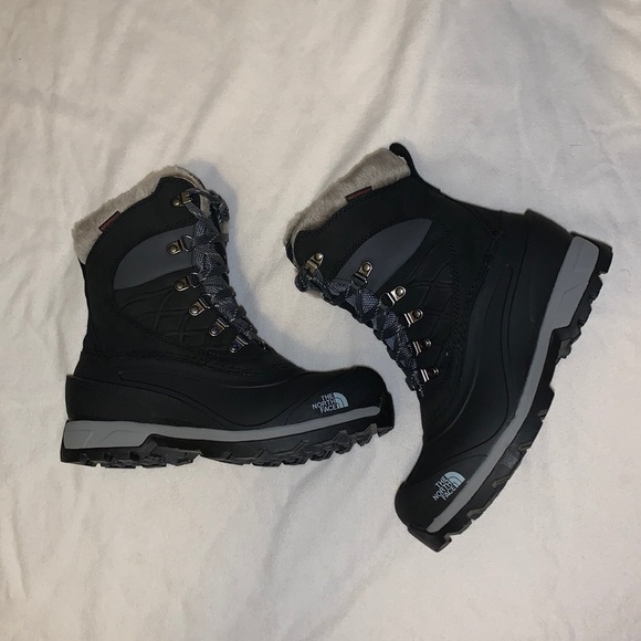The North Face Womens Chilkat 400 Boots TNF Black - Picture 2 of 11